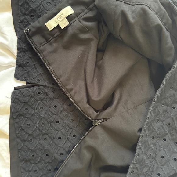 ANN TAYLOR LOFT textured pencil skirt, black, lined, business or casual sz 6​ - Picture 6 of 7